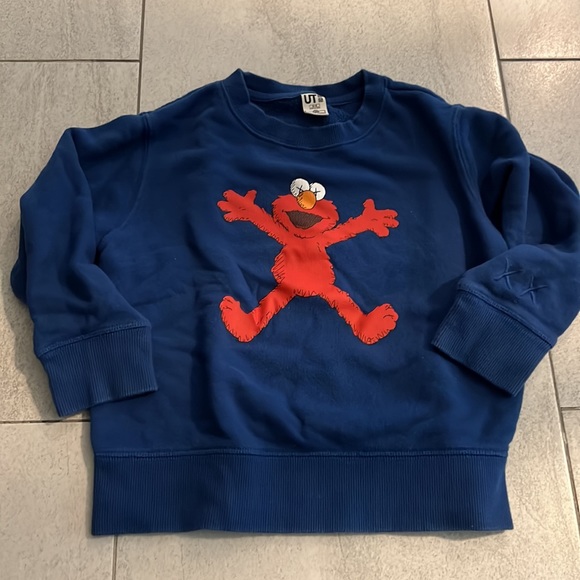 gap elmo hoodie